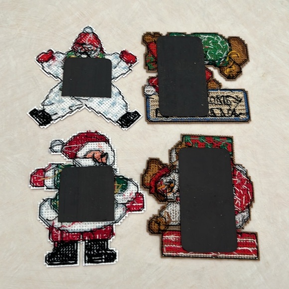 Christmas Magnets (4) - Cross stitched - Picture 6 of 6